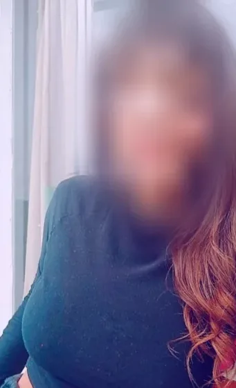 Amanda, 33