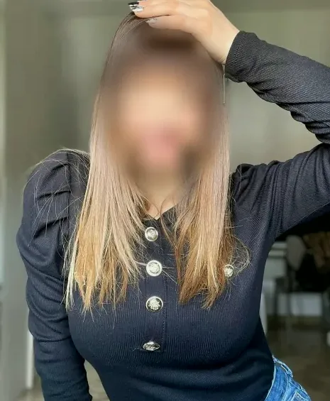 Elsa, 37