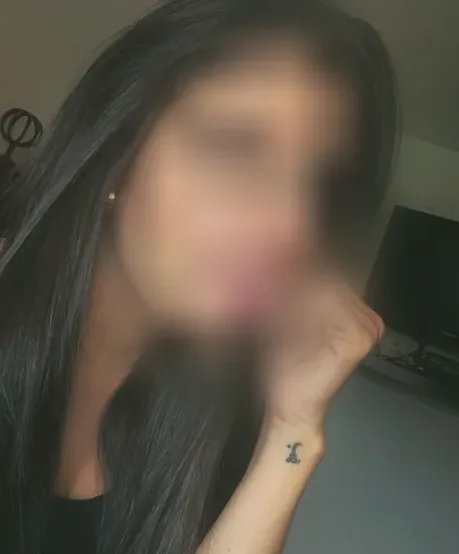 Elvira, 34