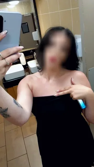 Emilia, 27