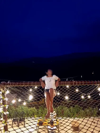 Emma, 28