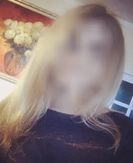 Isabelle, 34