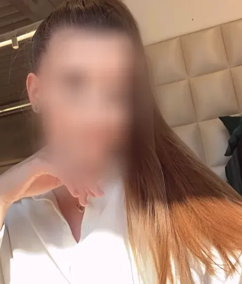 Lejla, 28