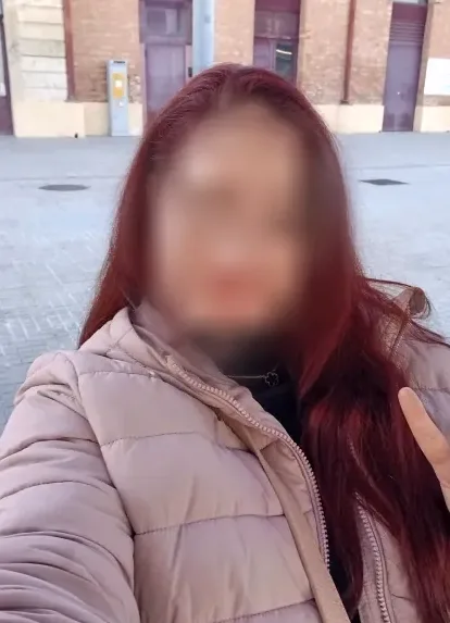Lilly, 34