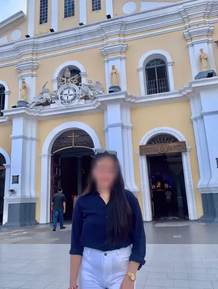 Monica, 24