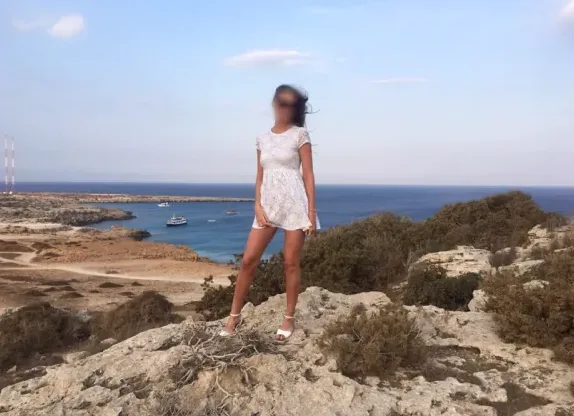 Sandra, 34